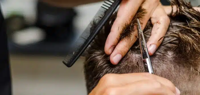 coiffeur homme et femme dans la ville d’Arles